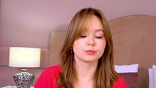 ElaraVance Adlı Modelin Canlı XXX Sohbeti