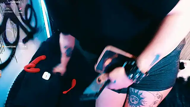 Pertunjukan Kamera Web Marieblueeyes