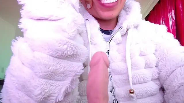 VALERY_MEER Adlı Modelin Canlı XXX Sohbeti