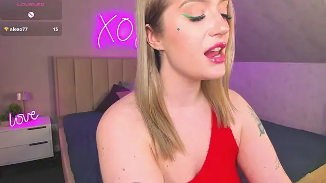 Viickie_Nelsson's Live XXX Chat