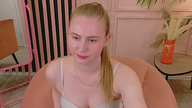 Lover_Daisy_ Adlı Modelin Canlı XXX Sohbeti