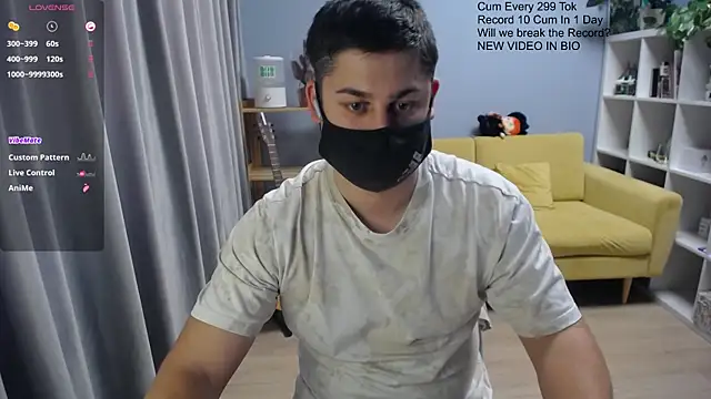 Tomguys Chat XXX in diretta