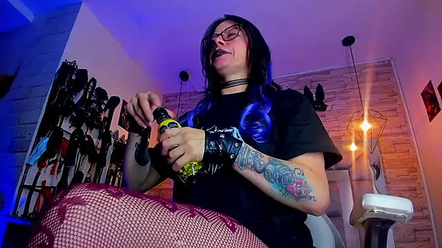 Evangelinejoness_ Adlı Modelin Canlı XXX Sohbeti