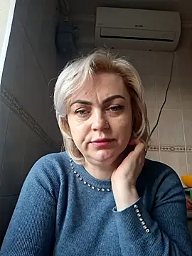 Вебкам-шоу SylvieGold453