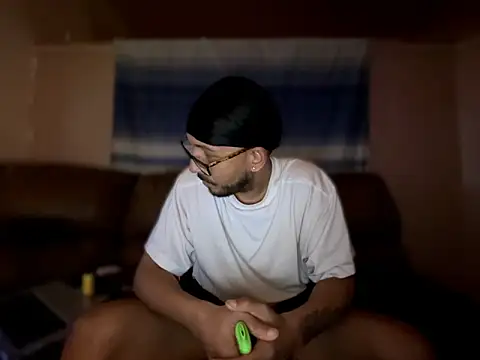 ThrowedWorldWide: вебкам-шоу