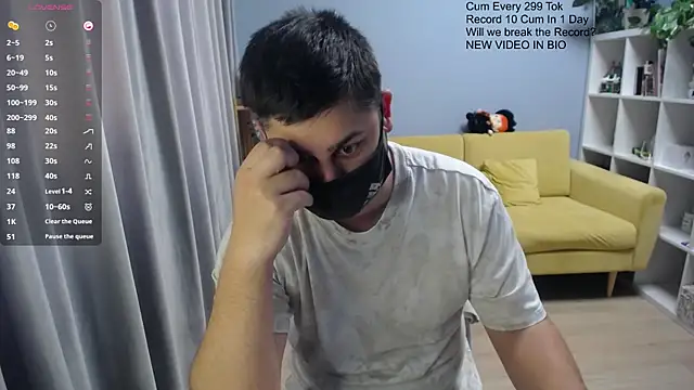 Tomguys: онлайн-секс-чат