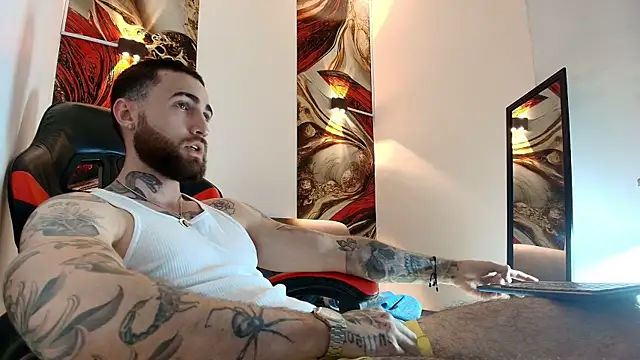 Luke_davis01 élő XXX-chatje