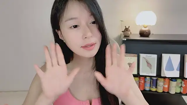 XXX chat uživo modela Onechestnut