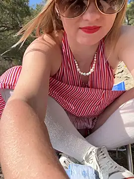 Weettyyn Live XXX chat