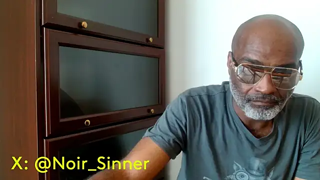 sinnernoir লাইভ XXX চ্যাট