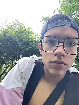 Andres_boy252 网络视讯表演