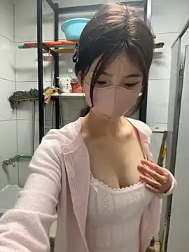 gougou13 Chat XXX in diretta