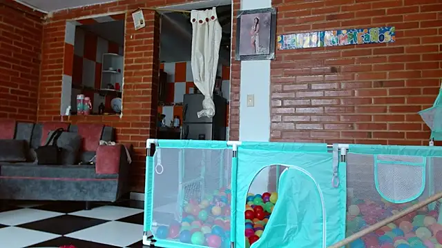 Lia_rouse04 Chat XXX in diretta