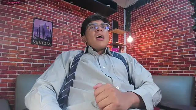 Thiago_Kozak's Webcam Show