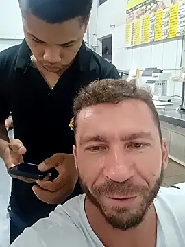 RobertoLuiz84のウェブカメラショー