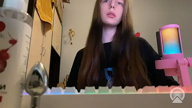 britneylovely 在線直播表演