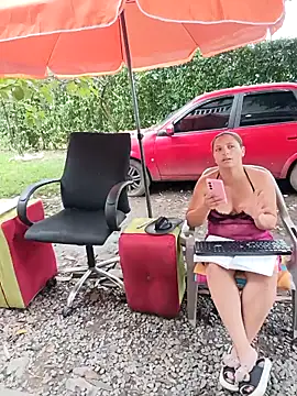 hotandfierylatinos2023 Show in webcam