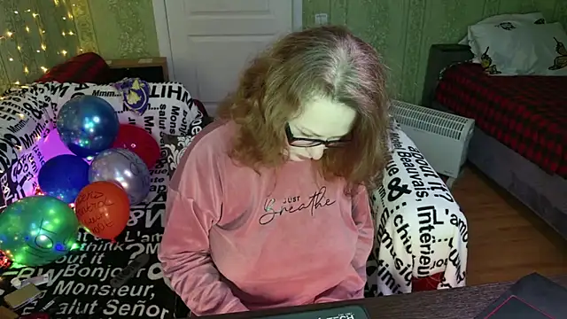 MarleneDietrich: онлайн-секс-чат