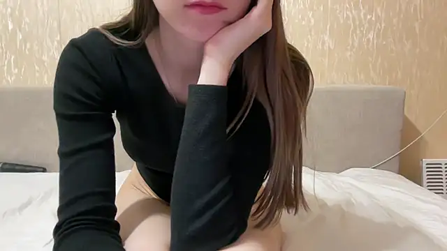 Show modela 40000usd na web-kameri