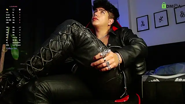 LyleBennett_ Webcam-Show