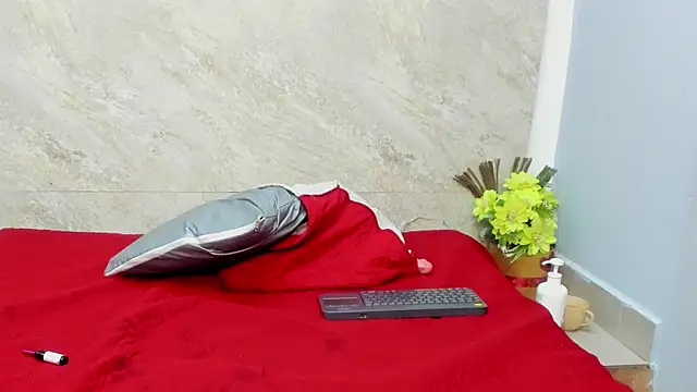 May-Clanfort 现场XXX聊天