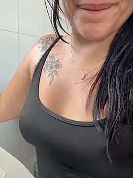 Chat +18 de vivicortez ao vivo