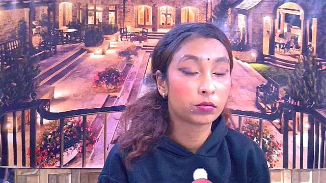 Онлайн чат XXX IndianSexyButt