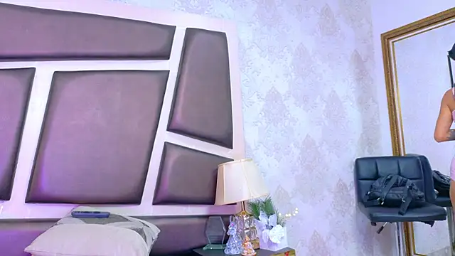 Онлайн чат XXX NicoleEsposito