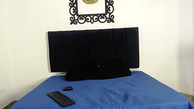 XXX chat uživo modela SinBoy_