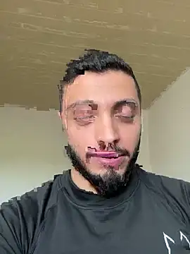 AmjadAlphaのライブXXXチャット