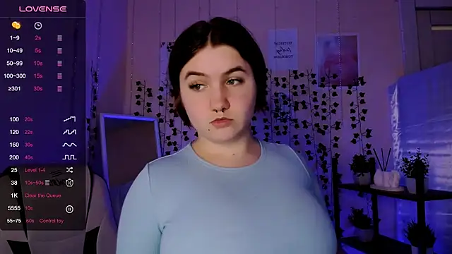 lovelyy_juliaのライブXXXチャット