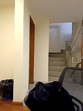 Emiily__Evans Show in webcam