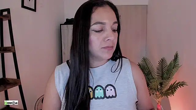 urcute_kitten live XXX chat