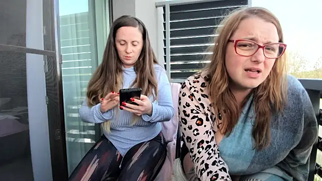 LIVYA's Live XXX Chat