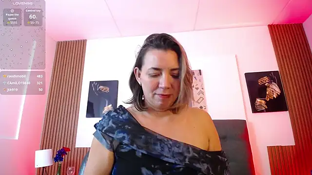 Chat +18 de milfsecret69 ao vivo