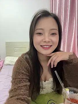 BIGBABYYEYEのライブXXXチャット