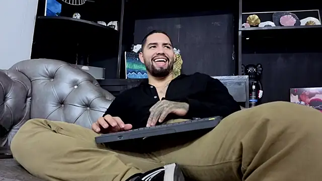 matteosantos Adlı Modelin Web Kamerası Şovu