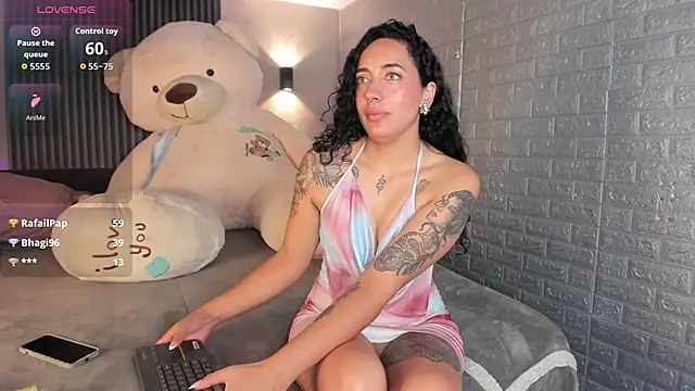 Magic_ivone 现场XXX聊天