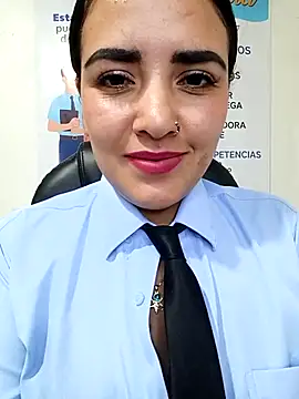 MAYE__13's Live XXX Chat