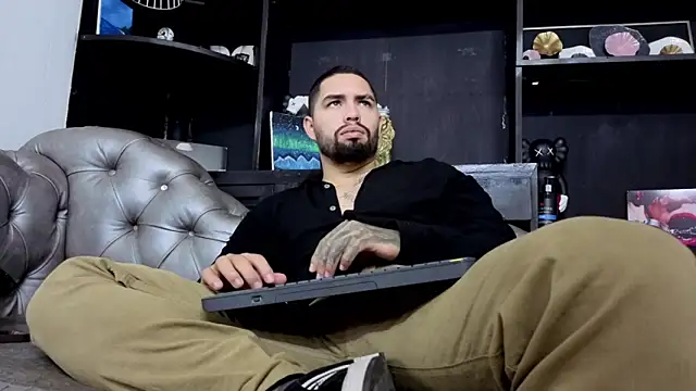 matteosantos Show in webcam