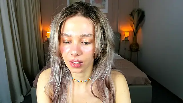 Živý XXX chat LuluAlis