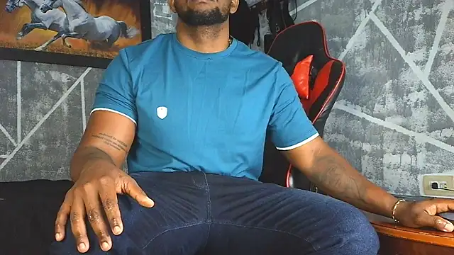 Blackmen1998 Adlı Modelin Canlı XXX Sohbeti