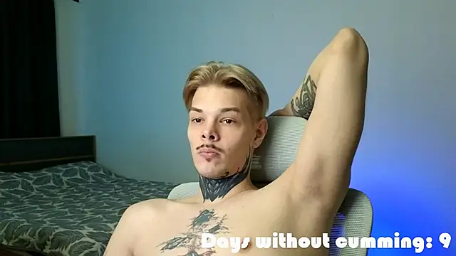 DENIS_HERE's Live XXX Chat