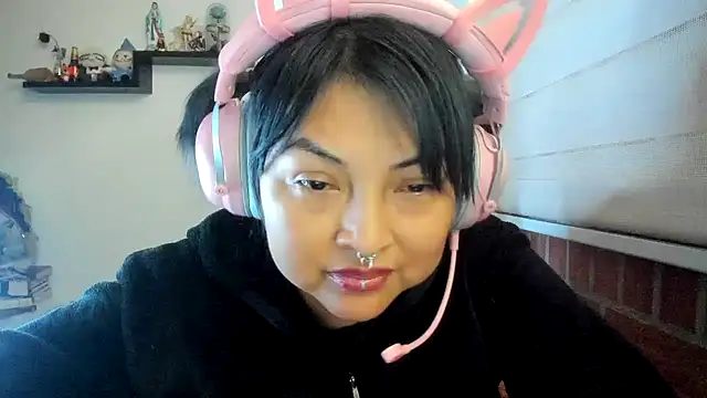 Chat XXX ao vivo de Shaddycute_