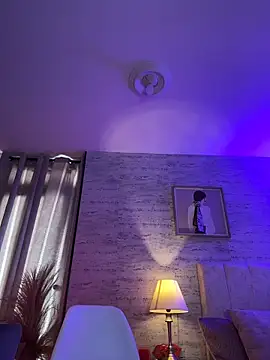 HoneyMollyX live XXX chat