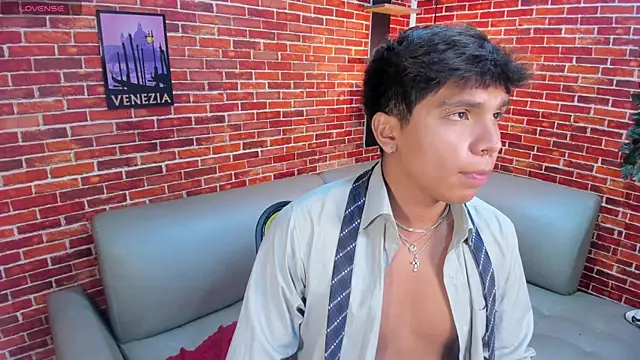 Thiago_Kozak Webcamshow