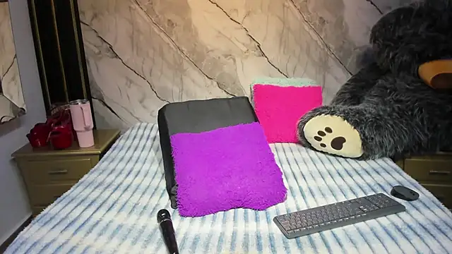 Niyirey1 – Live XXX-chat