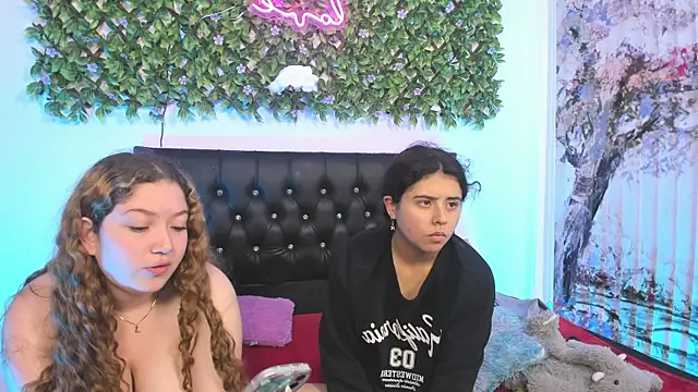 valeria_and_zoe – webcam-show