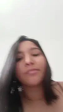 Zetrionn Adlı Modelin Canlı XXX Sohbeti