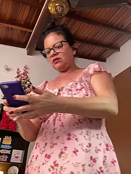 Sharongirl07 现场XXX聊天